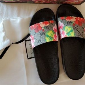 GG bloom Slides